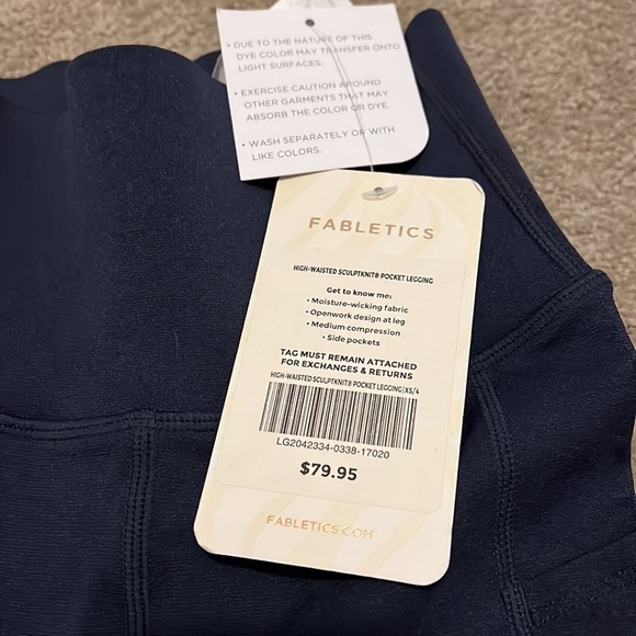 NWT Fabletics Leggings - Picture 3 of 6